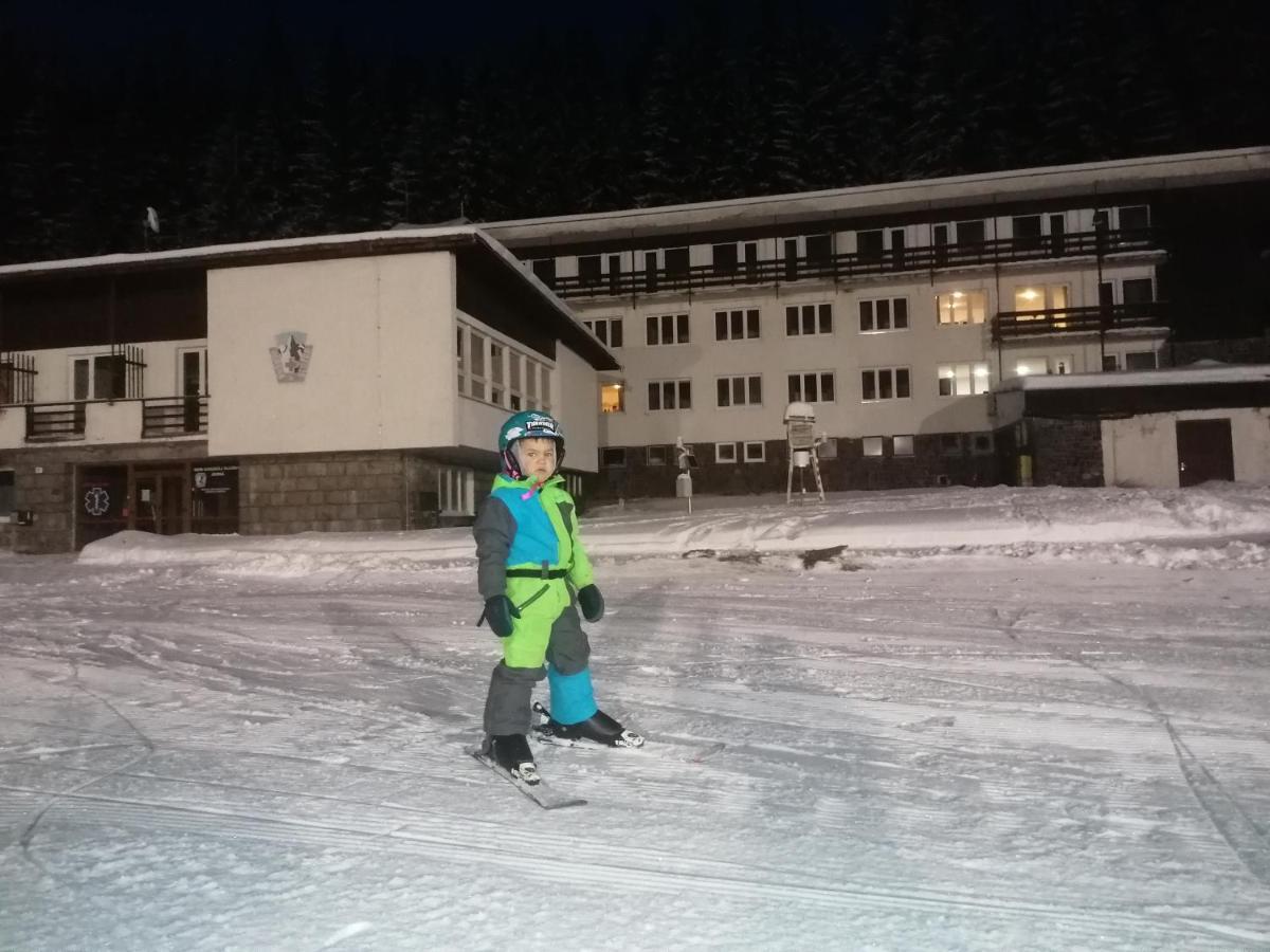 Chata - Dom Horskej Sluzby Jasna เดมานอฟสกา โดลินา ภายนอก รูปภาพ